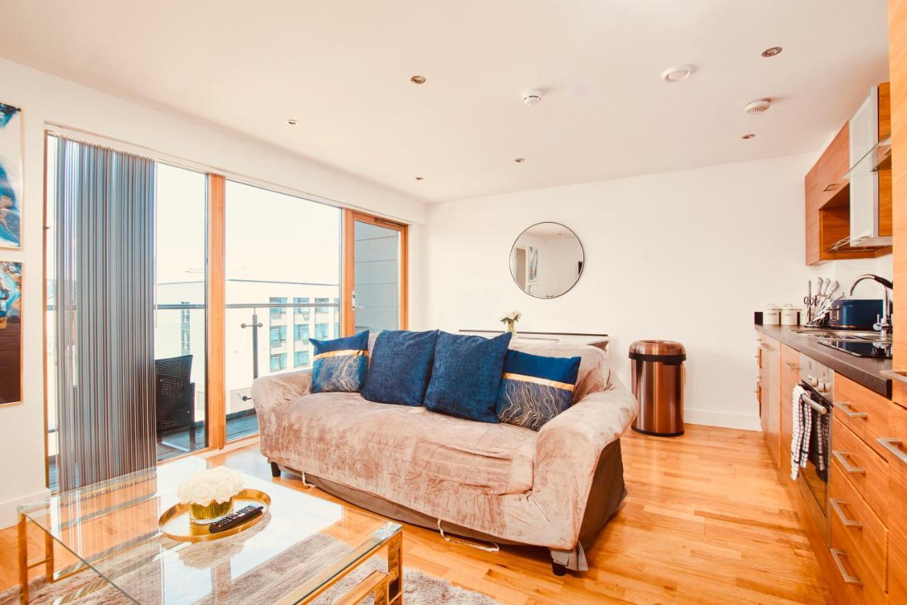 King Deluxe City Apt Large Balcony& Free Parking! Leeds  Bagian luar foto
