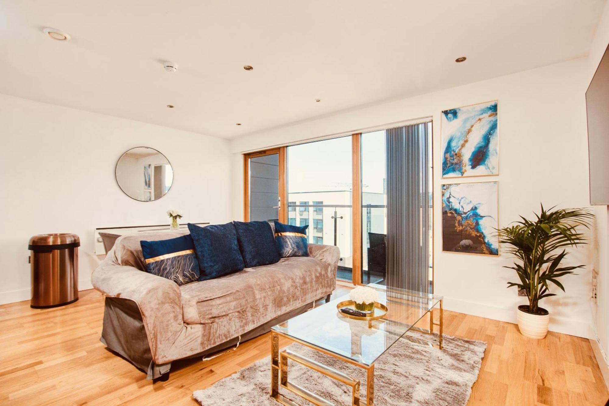 King Deluxe City Apt Large Balcony& Free Parking! Leeds  Bagian luar foto