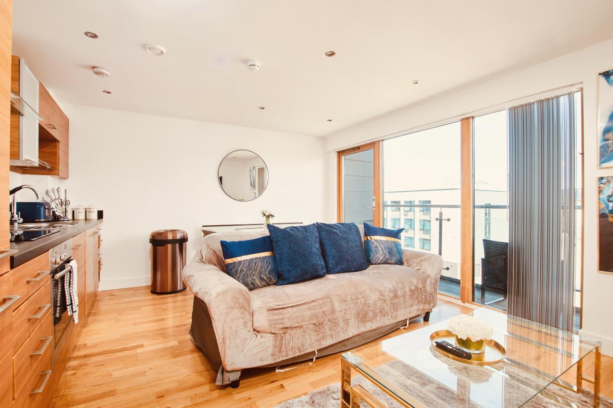 King Deluxe City Apt Large Balcony& Free Parking! Leeds  Bagian luar foto